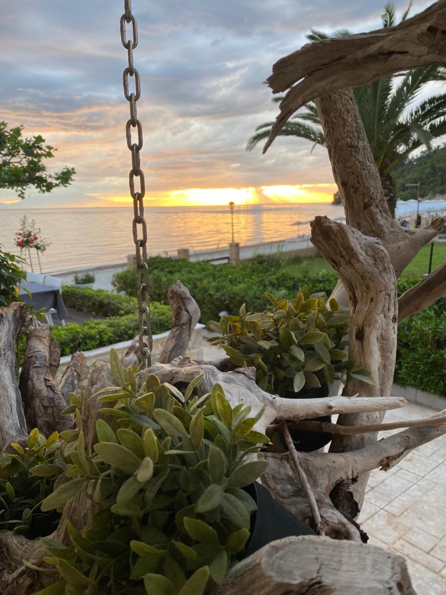 Siviris Golden Beach Buitenkant foto
